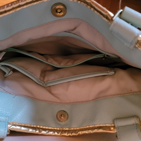 Purse with fringe detailing - Picture 9 of 9